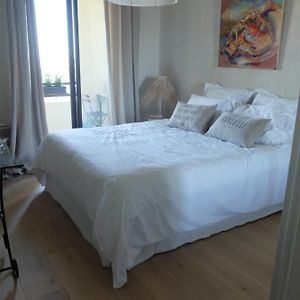 Kamer met een King Size Bed